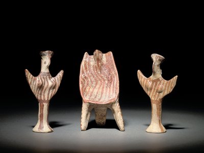 Figure Psi, trône avec figure assise, et figure Psi, vers 1300-1200 av. J.-C. - Mycenaean