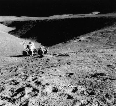 Astronaute David Scott né en 1932 sur la pente de Hadley Delta pendant Apollo 15, 1971 - NASA Images