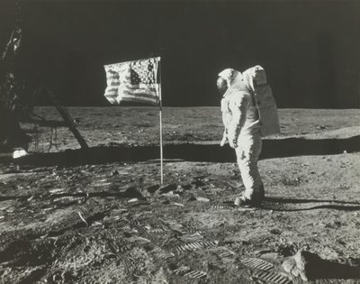 Buzz Aldrin sur la Lune avec le drapeau américain, 1969 - Neil Armstrong