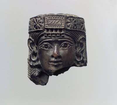 Tête de figure féminine, c.8e siècle av. J.-C. - Neo Assyrian