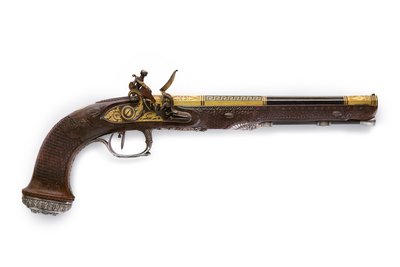 Une des deux pistolets à silex rayés montés en argent, Versailles, 1825 - Nicolas Noel Boutet