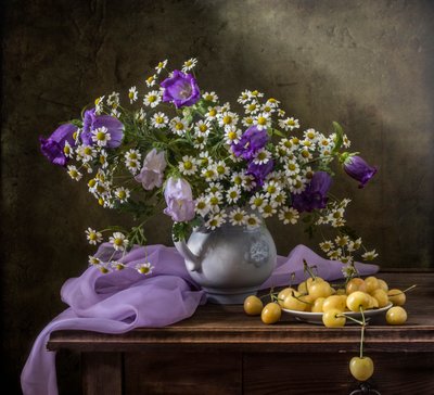 Marguerites et cerises jaunes - Olga Aleksandrovna