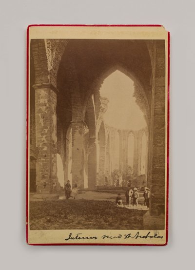 Vue intérieure des ruines de Saint-Nicolas - Olivia Wittberg