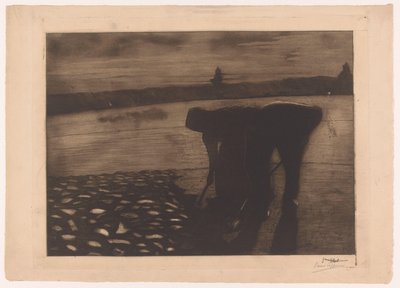 Homme et femme travaillant le soir au lit d