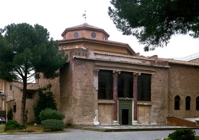 Vue du baptistère paléochrétien de San Giovanni in Laterano (Saint-Jean-de-Latran), construit vers 440. Rome - Paleo Christian