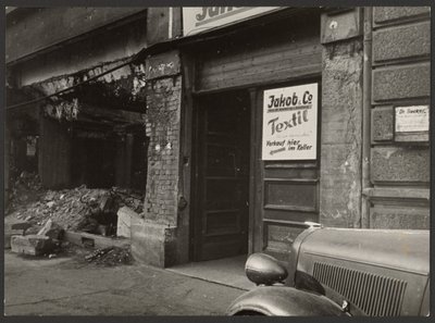 Mayence sur le Rhin, grand magasin détruit sur le marché - Paul Wolff