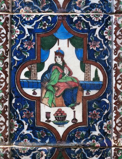 Femme assise, carreau de céramique peint, civilisation persane - Persian School