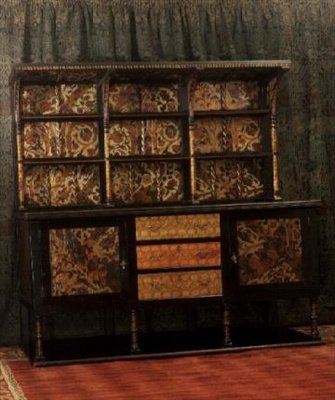 Buffet avec panneaux décoratifs, vers 1892 - Philip Webb