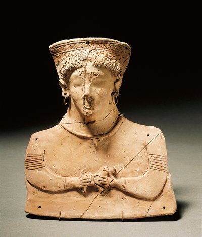 Art phénicien: statuette en terre cuite représentant la divinité Tanit, oreilles et nez percés. IIIe-IIe siècle av. J.-C. Madrid, Musée archéologique national - Phoenician