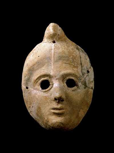 Masque en terre cuite de femme. De Puerta de la Tierra. 4e - 3e siècle av. J.-C. Cadix, Museo de Cadiz, Espagne - Phoenician