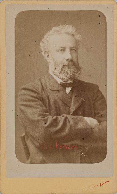 Portrait de Jules Verne 1828-1905, vers 1870 - Photo studio Nadar.