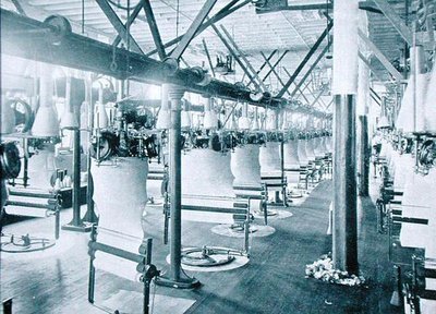 Fabrication de sous-vêtements en laine naturelle, vers 1900, de 