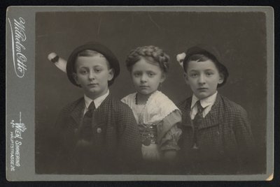 Portrait de trois enfants autrichiens - Austrian Photographer
