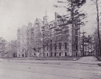 Canada : McMaster Hall, Toronto - Photographer Canadian