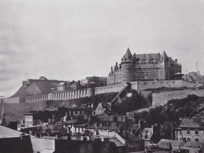 Le Château et la Citadelle depuis la Basse-Ville, Québec - Photographer Canadian