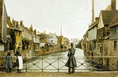 Rivière Somme et le pont de Talence, Abbeville, France - Photographer French