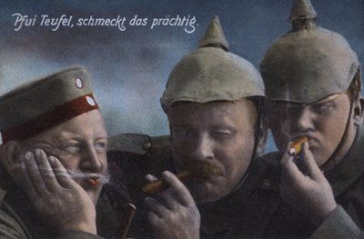 Soldats allemands profitant de cigares - Photographer German