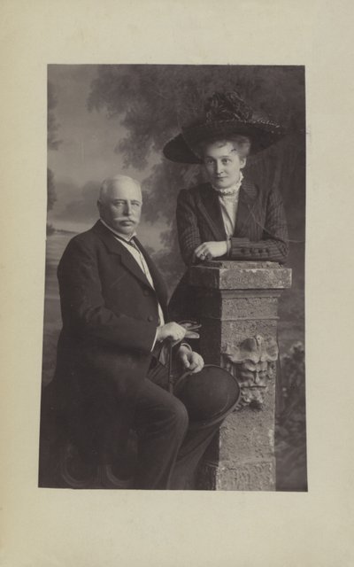 Graf Ferdinand von Zeppelin, concepteur et constructeur de dirigeables allemand, et sa femme Isabella - Photographer German