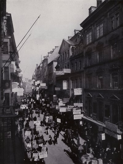 Leipzig : Petersstrasse pendant la foire - Photographer German