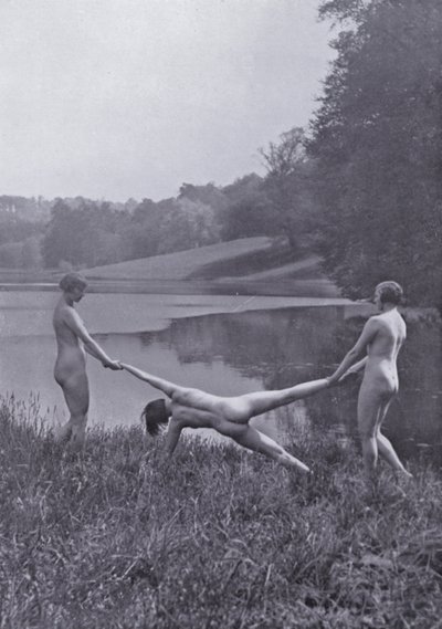 Le corps beau, culture physique pour les femmes (photo n/b) - Photographer German