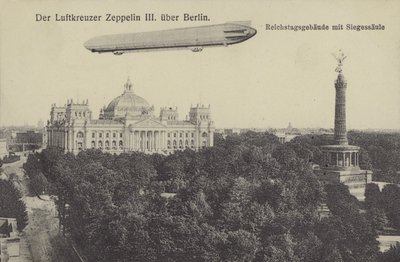 Zeppelin LZ III survolant Berlin - Photographer German