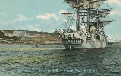 Cuirassé allemand dans le port de Cork, Irlande - Photographer Irish