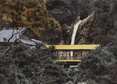 Japon, vers 1912 : La cascade Nunobiki mesure 43 pieds de haut, la ville de Kobe s