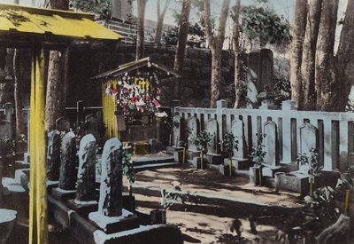 Japon, vers 1912 : Tombe des 47 Rohnin à Sangakuji, Tokyo (photo) - Photographer Japanese