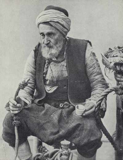 Paysans fumant une chicha, Izmir, Turquie (photo n/b) - Photographer Turkish