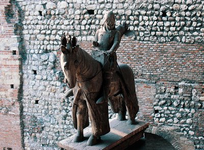 Statue équestre de Cangrande I della Scala, Castelvecchio, Vérone, Vénétie, Italie - Blaise Nicolas Le Sueur