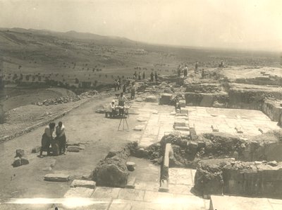 Vue des fouilles du palais de Phaistos, mission archéologique italienne dirigée par Luigi Pernier et Federico Halbherr, Crète, Grèce - Blaise Nicolas Le Sueur