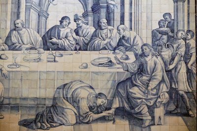Jésus est oint par une femme pécheresse dans Luc 7:36-50 - Portuguese School
