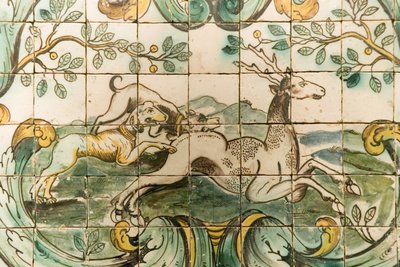 Carreaux de majolique représentant des chiens chassant un cerf, de la salle de chasse au Palacio da Praia, Belem, vers 1680 - Portuguese School