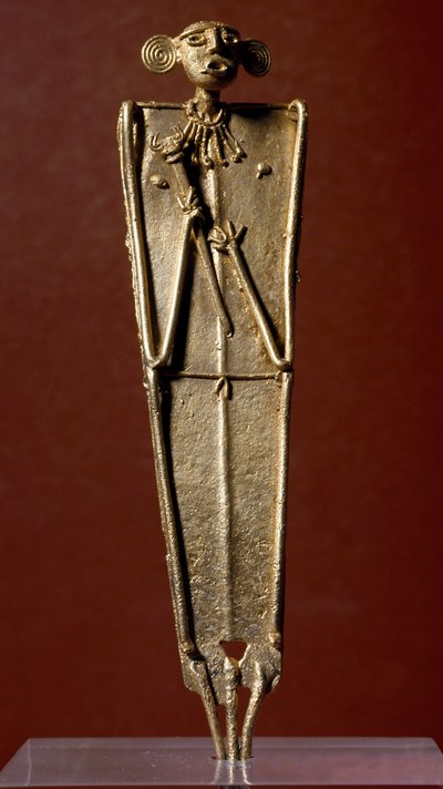 Statuette de femme (Tunjo) en or. 15e-17e siècle. Bogota, Musée de l