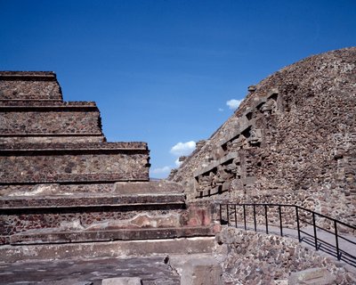 Civilisation précolombienne : vue du site de Teotihuacan : le temple de Quetzalcoatl - Pre Columbian Pre Columbian