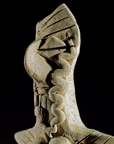 Préhistoire : tête de femme. Statuette en argile du Turkménistan central (région de Gonur Tepe). 3000-2500 av. J.-C., Âge du bronze Moscou, Institut d