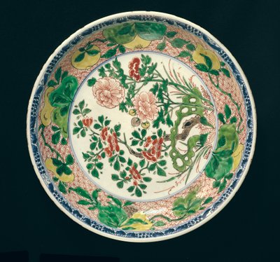 Plat avec décoration famille verte, Période Kangxi, 1662-1722 - Qing Dynasty Chinese School