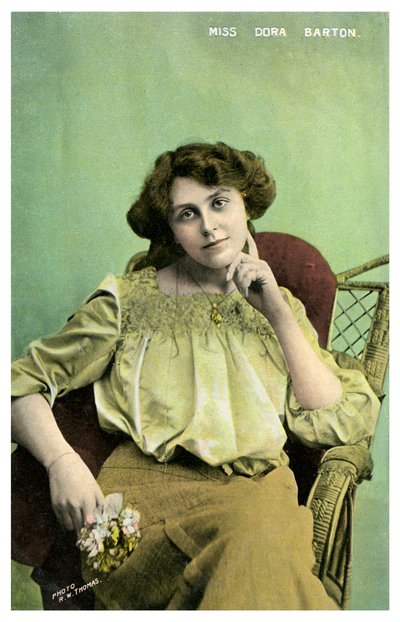 Dora Barton, actrice britannique, vers 1905-1919 - RW Thomas
