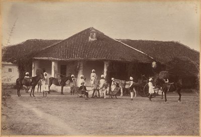 Le Dr Morris et son groupe, Jhansi (recto) - Raja Deen Dayal