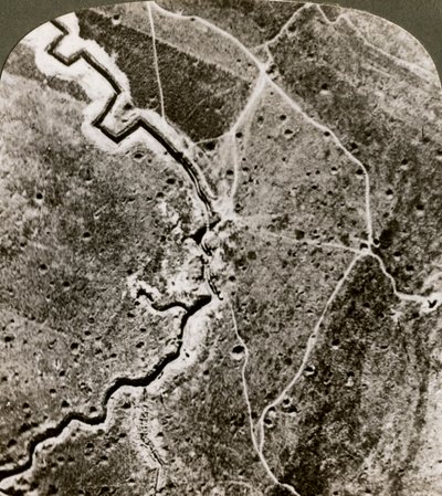 Photographie aérienne des lignes allemandes, Première Guerre mondiale, 1914-1918 - Realistic Travels Publishers