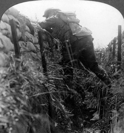 Infanterie canadienne dans les tranchées, Première Guerre mondiale, 1914-1918 - Realistic Travels Publishers