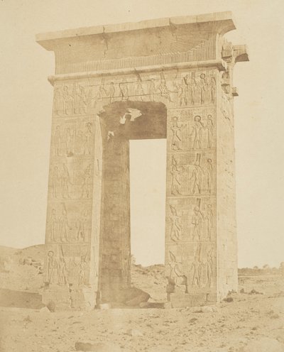 Porte de Ptolémée Philomeder, av. J.-C. 180, Karnac, vers 1856 - Robert Murray.