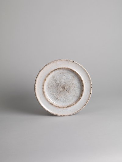 Assiette latérale en étain blanc émaillé ; Assiette latérale ou à fruits émaillée bleue, 1914-18 - Roger Eliot Fry