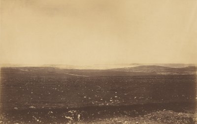 Vue lointaine de Sébastopol avec les lignes de la batterie Gordons. - Roger Fenton