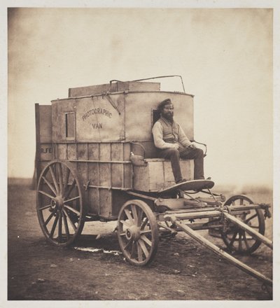 La caravane du photographe avec Marcus Sparling en Crimée - Roger Fenton