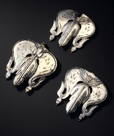 Pendentifs de harnais de cavalerie avec restes de décoration en niello, du site romain de Newstead, Melrose, 80-100 après J.-C. - Roman