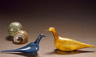 Unguentaires en forme de colombe, verre teinté et soufflé - Roman