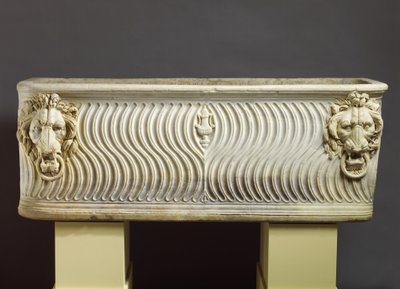 Sarcophage strigilé en marbre - Roman