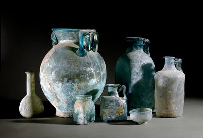 Art romain : pots, carafes, coupes, vases et verres de Pompéi. 1er siècle Musée archéologique national, Naples - Roman