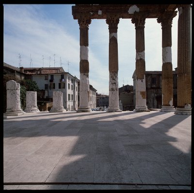Art romain : vue du Capitole (capitolium), 73 après J.-C., Brescia, Italie - Roman